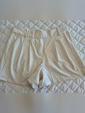 Calia Size 6 High-Waist Pleated Shorts In Light Sand